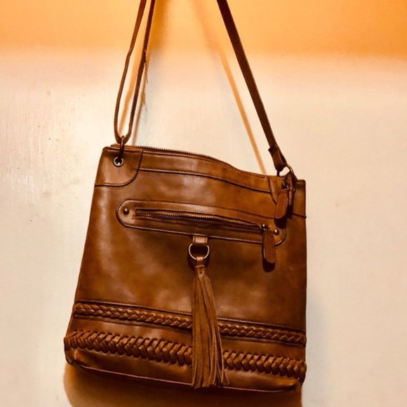 Brown cross body tote bag. With fringe tassel - Picture 2 of 2